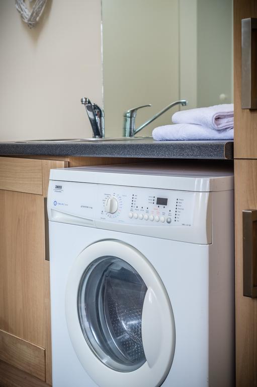ChristletonNewlyn Houseアパートメント エクステリア 写真